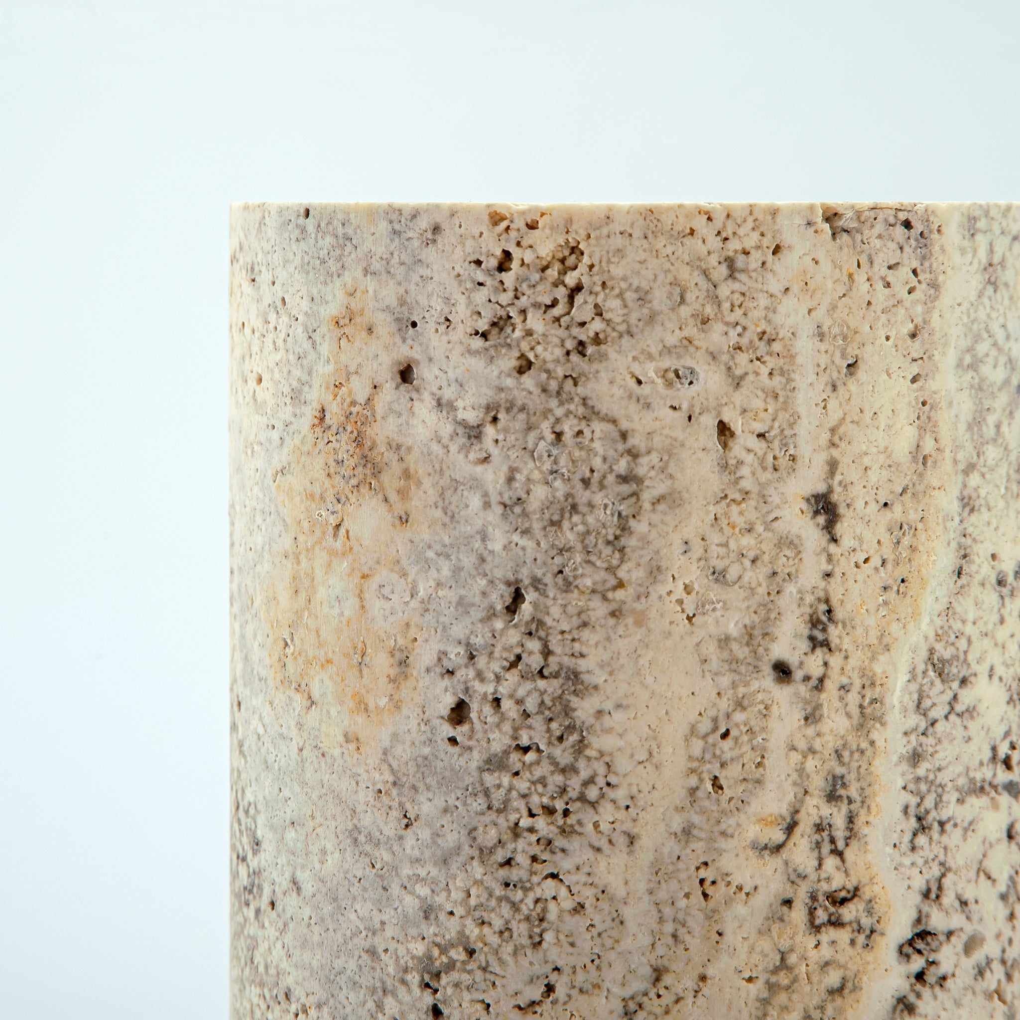 Arvien Vase