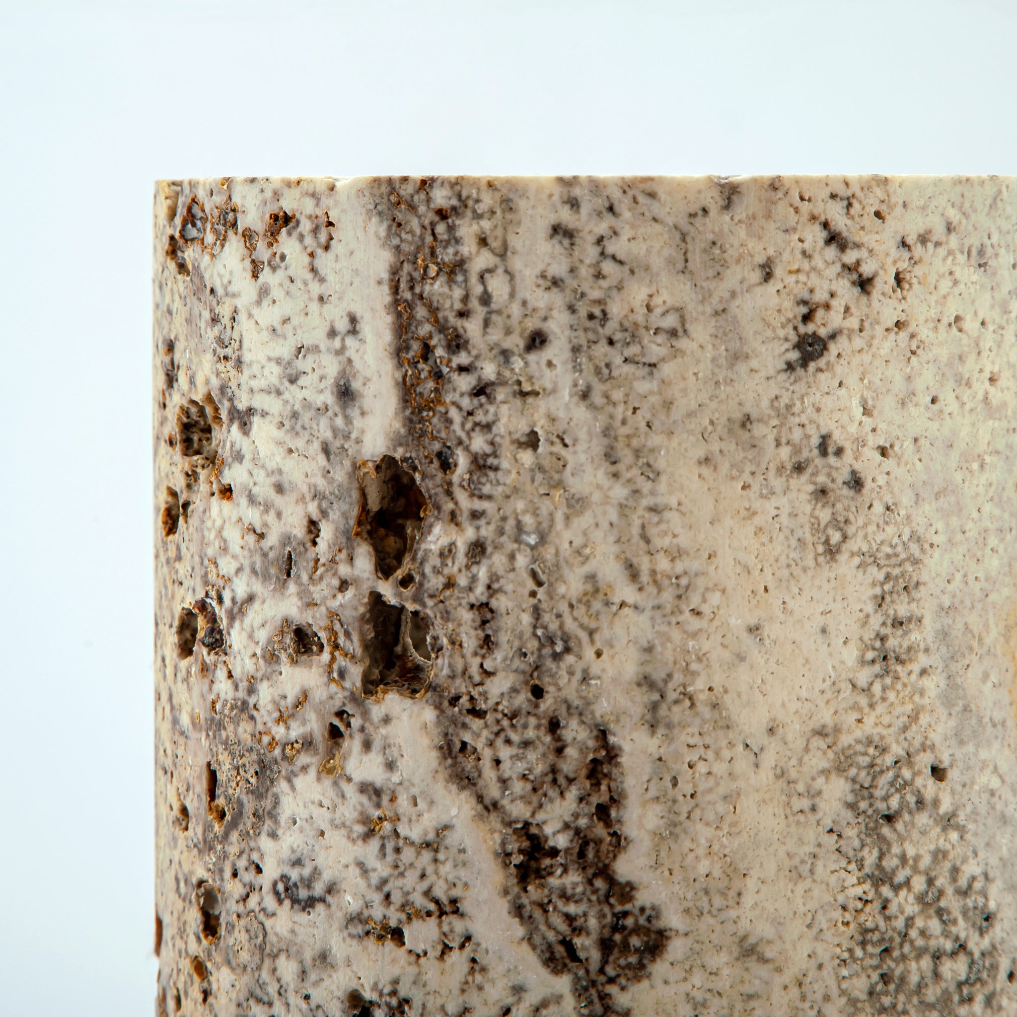 Arvien Vase