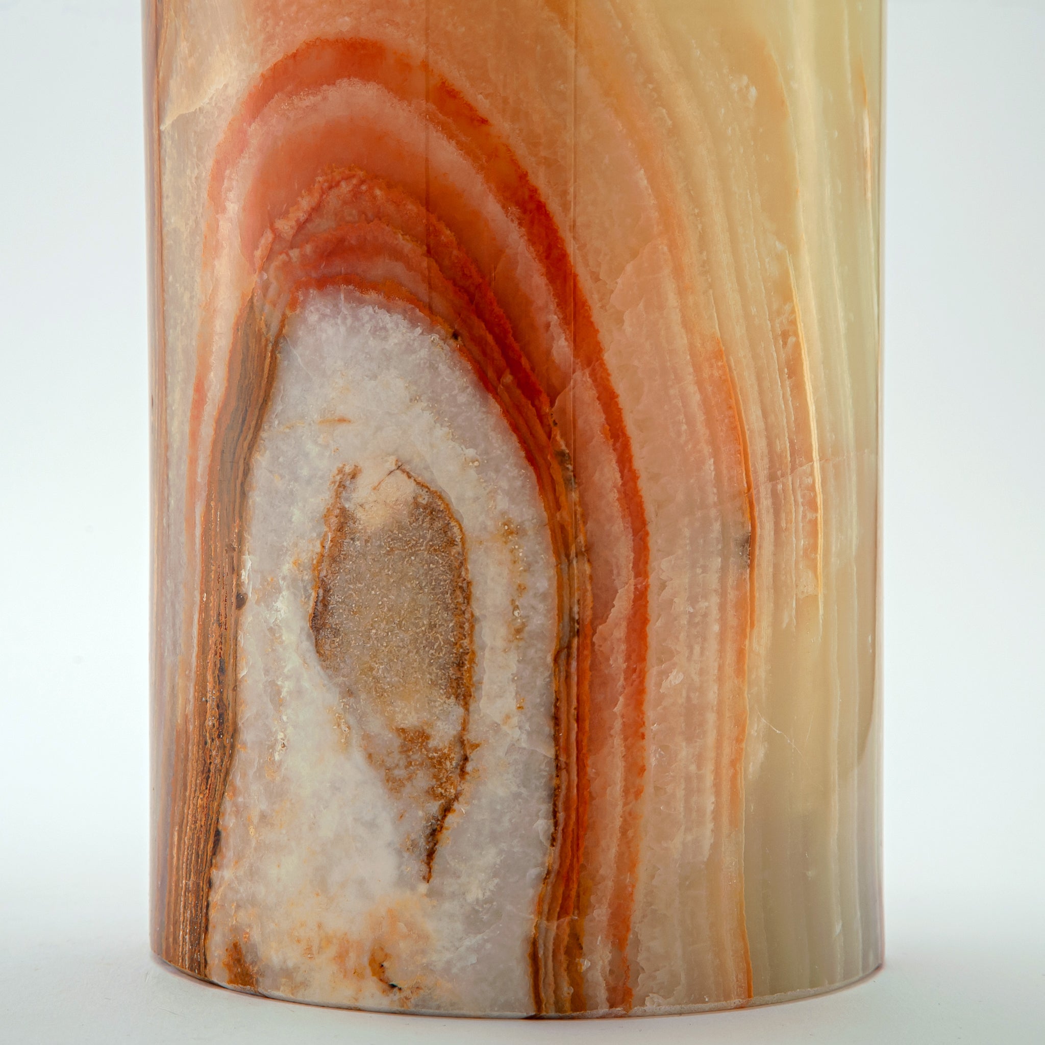 Veloura Vase