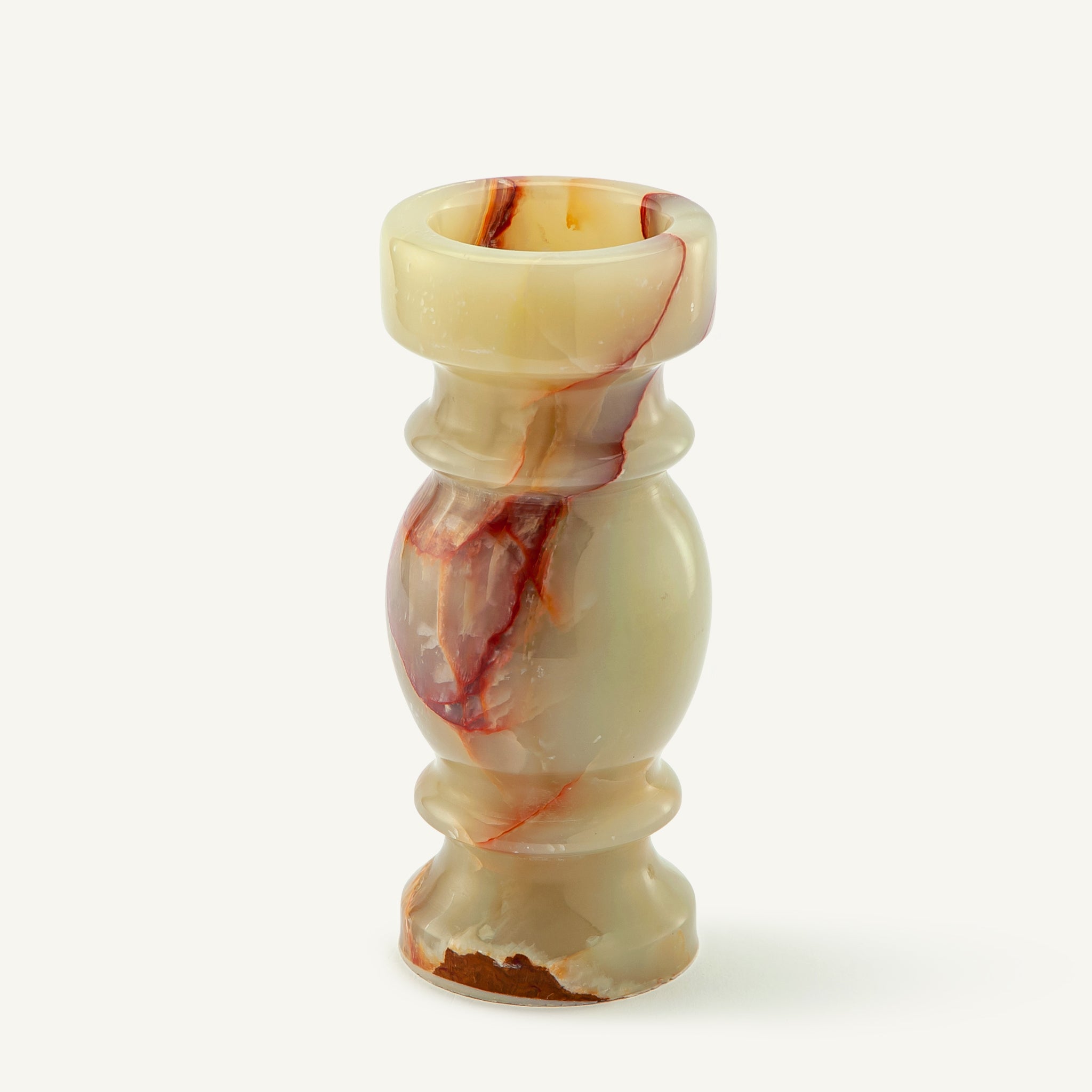 Hendra Candle Holder