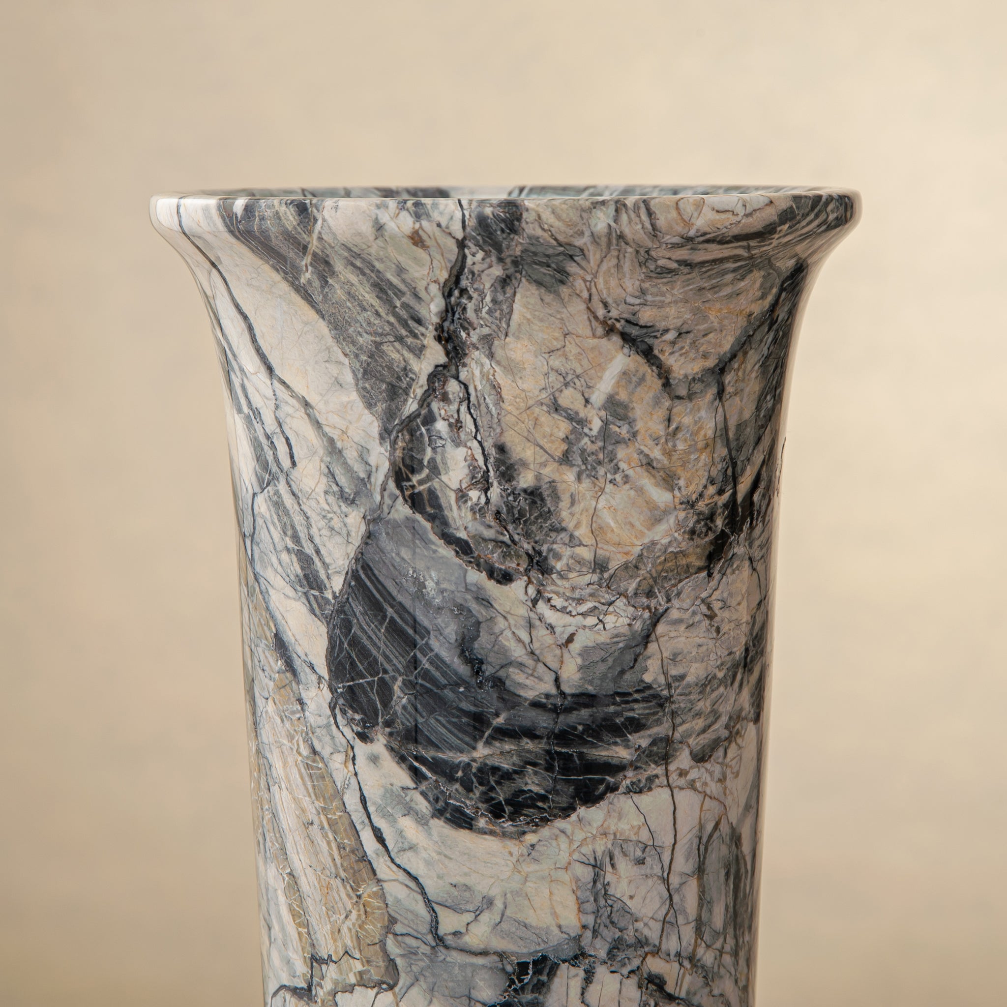 Virello Vase