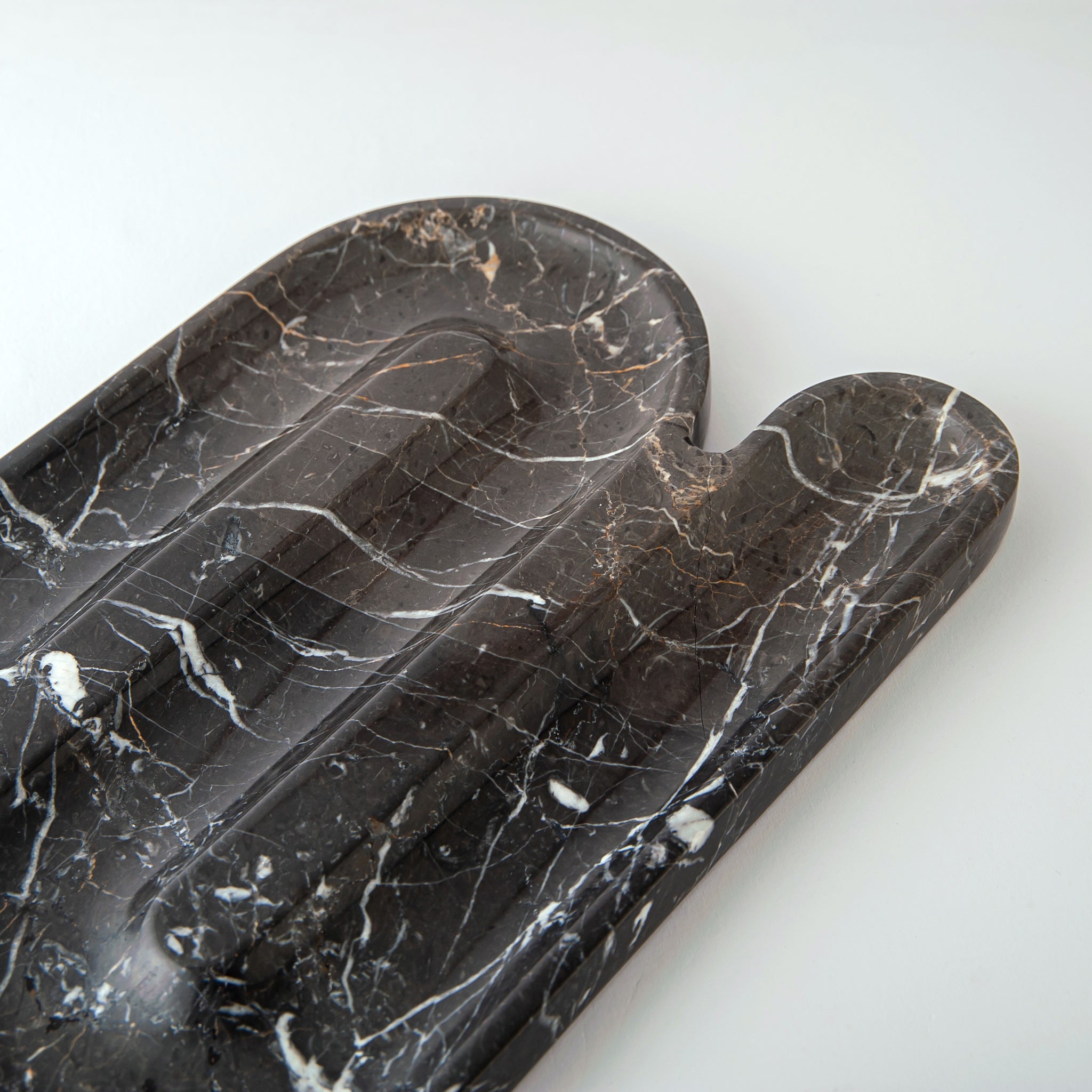 Serpentine Tablett Groß
