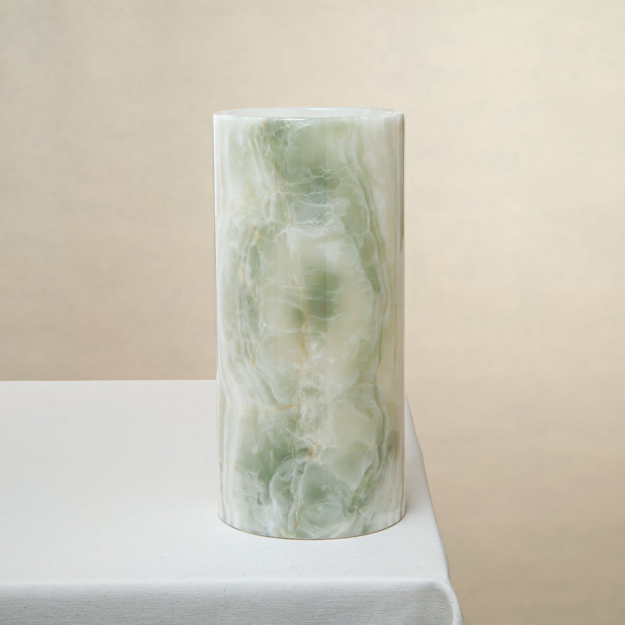 Nebia Vase