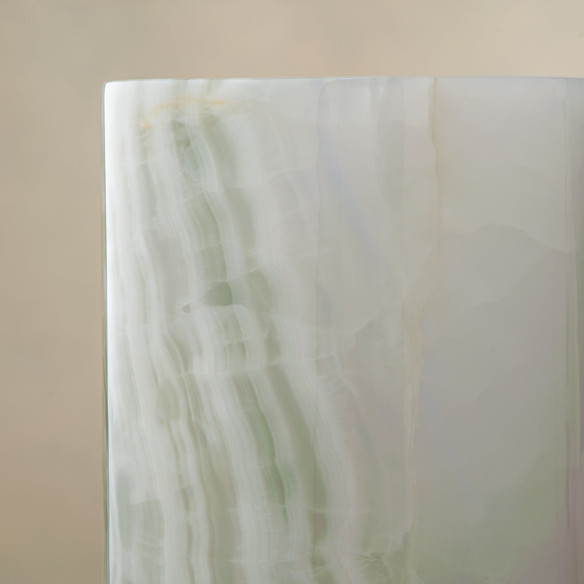 Nebia Vase
