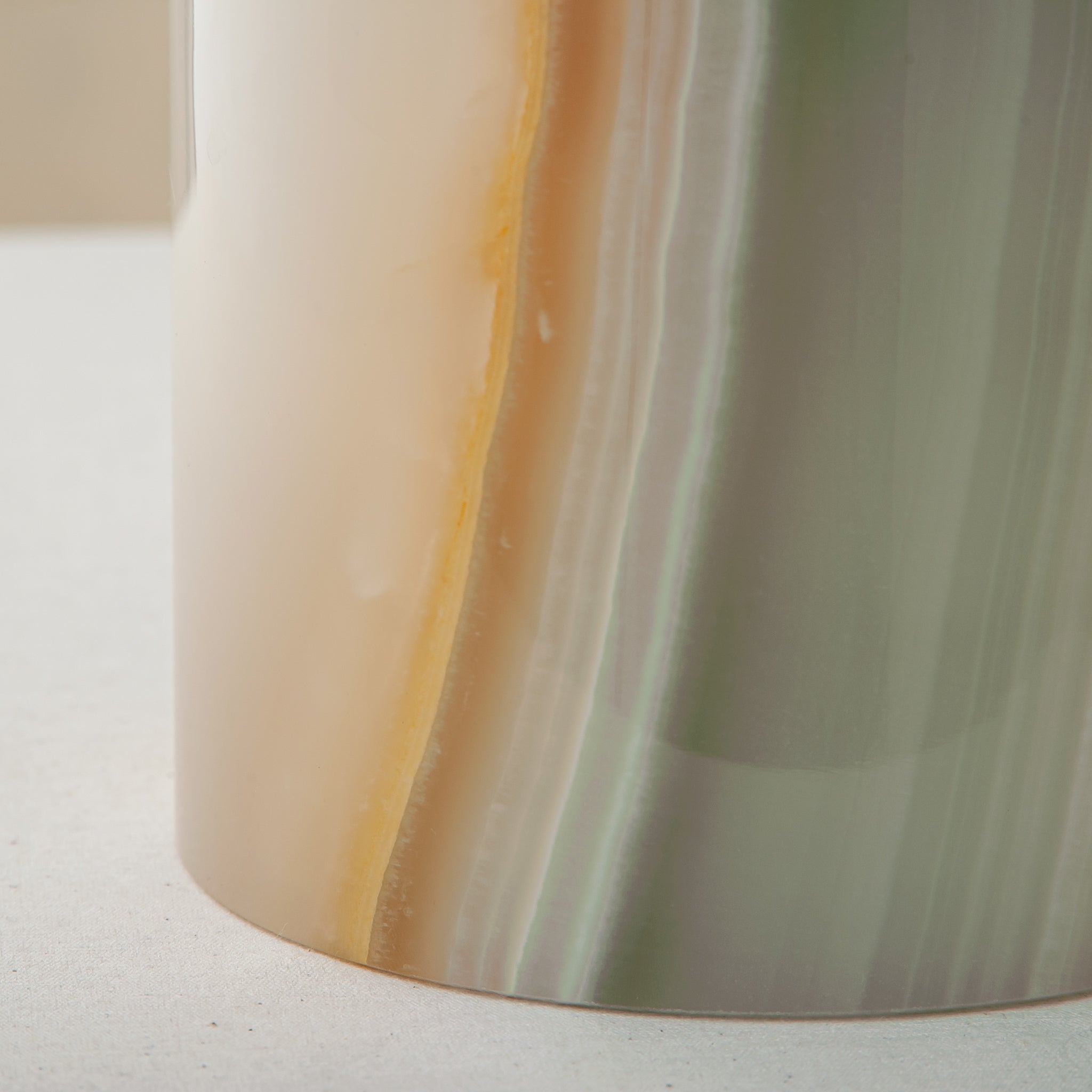 Velario Vase