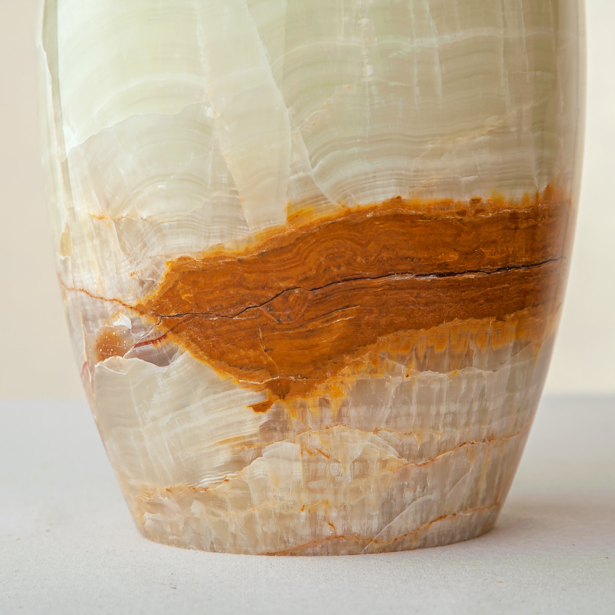 Therael Vase