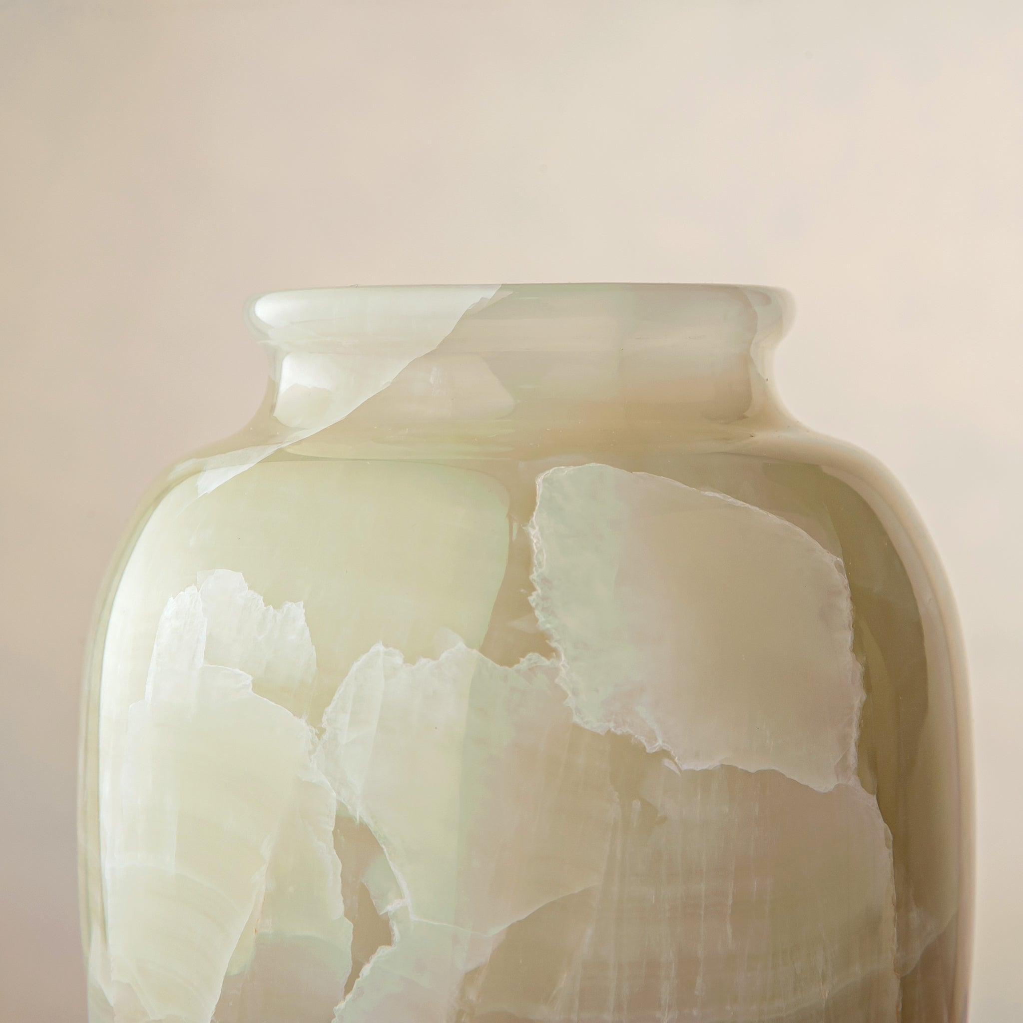 Therael Vase