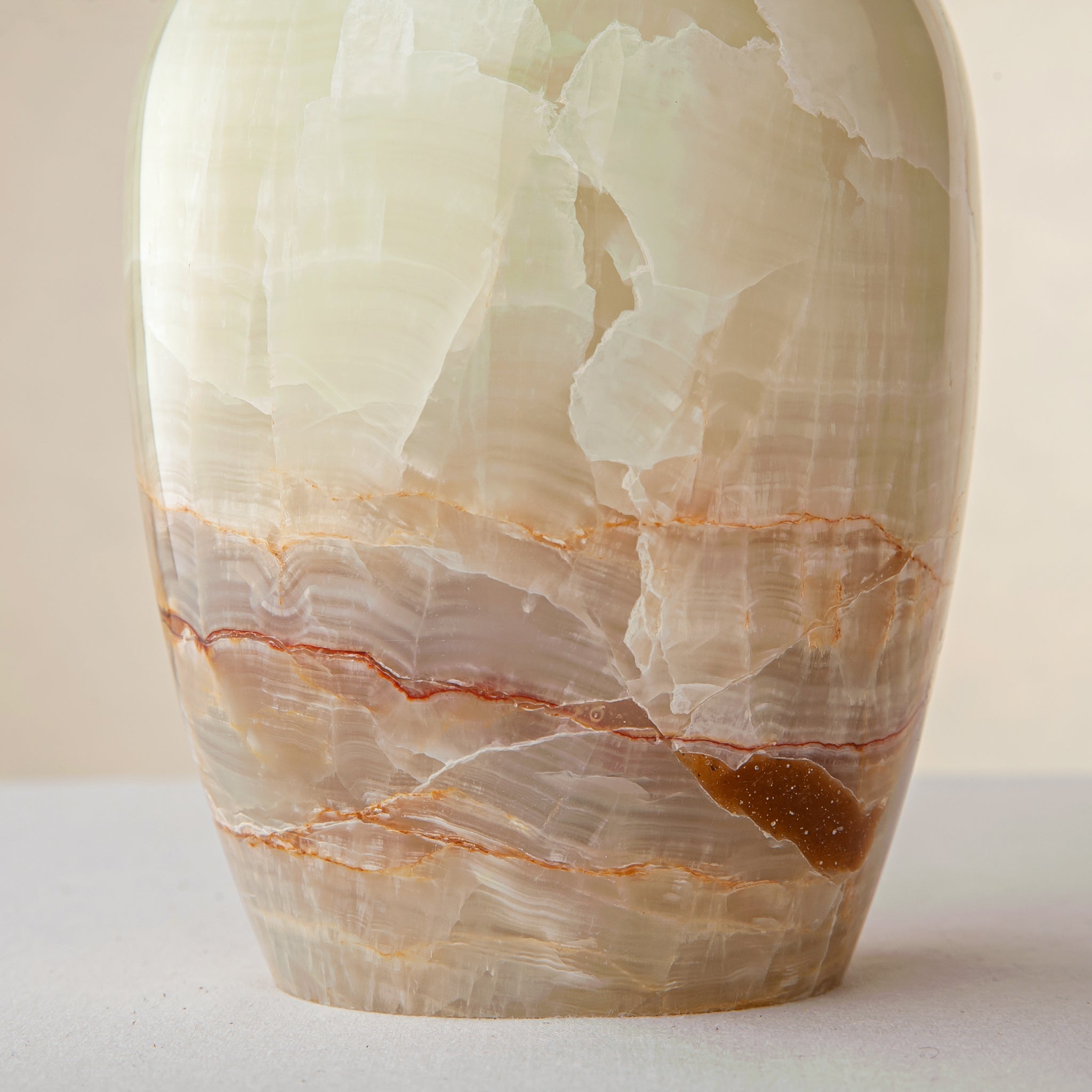 Therael Vase