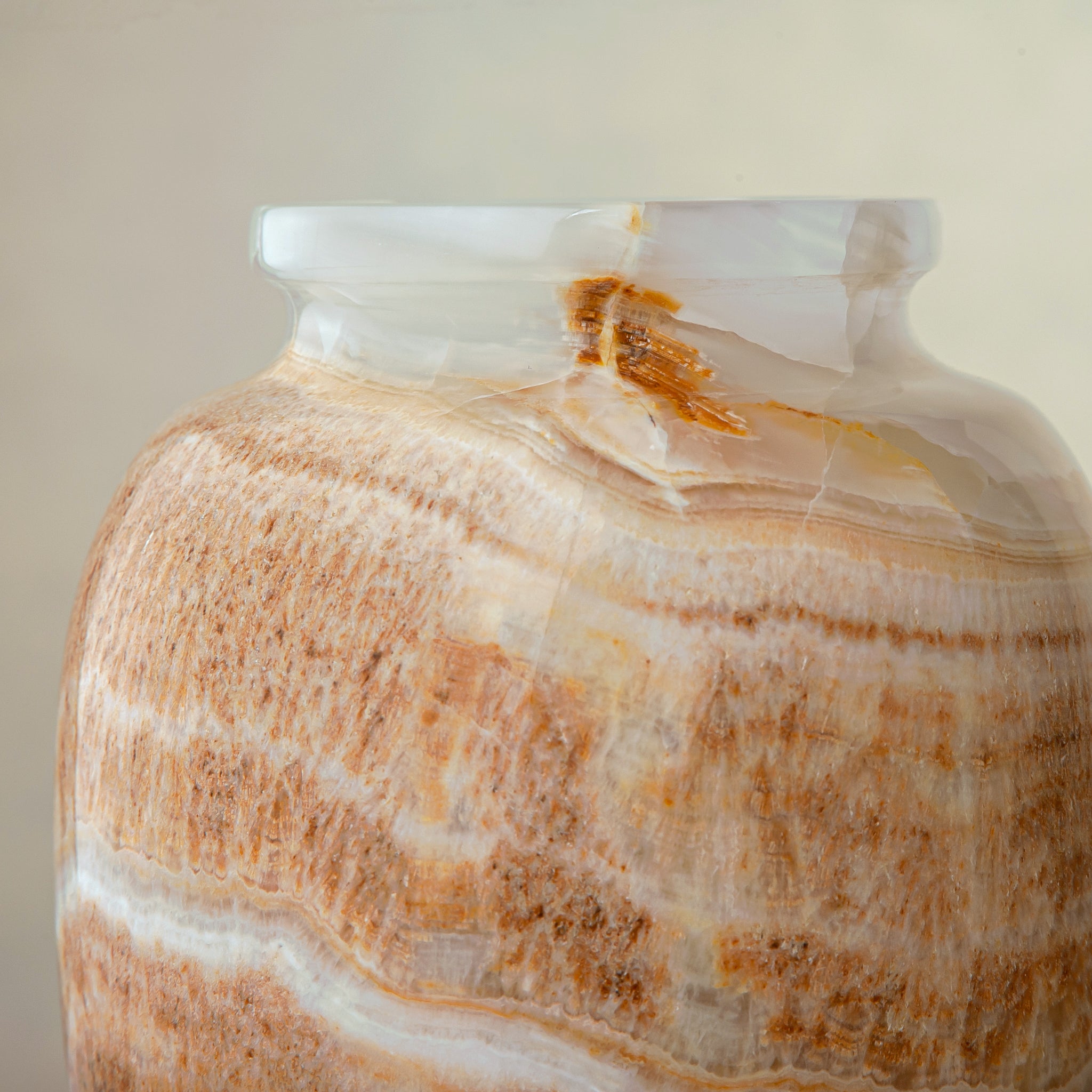 Velmira Vase