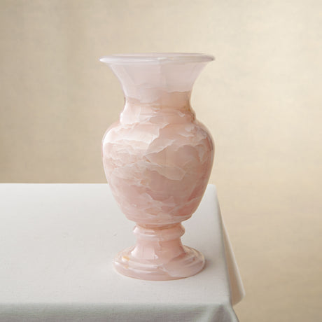 Blushé Vase