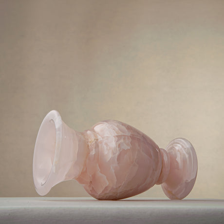 Blushé Vase