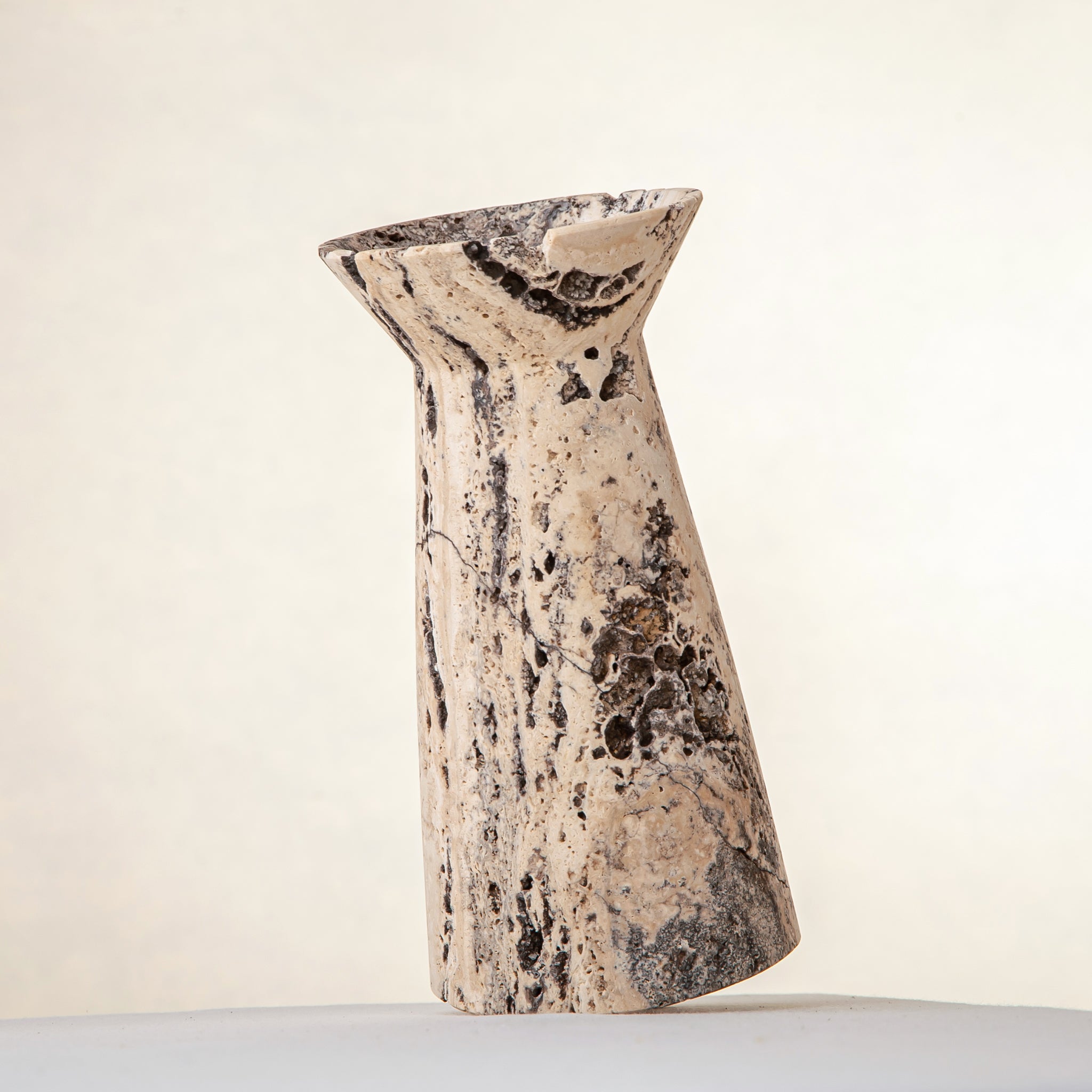 Argentis Vase