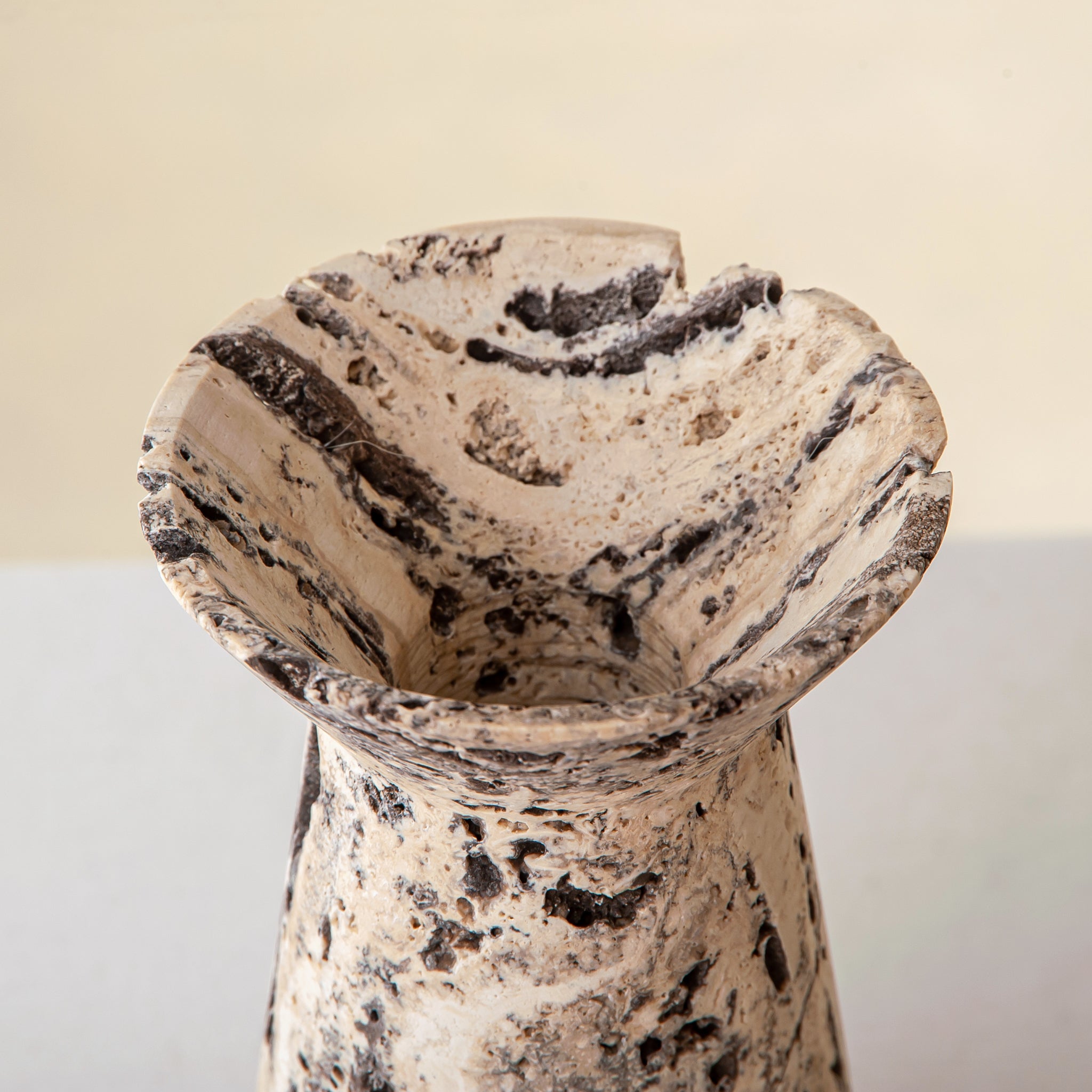 Argentis Vase