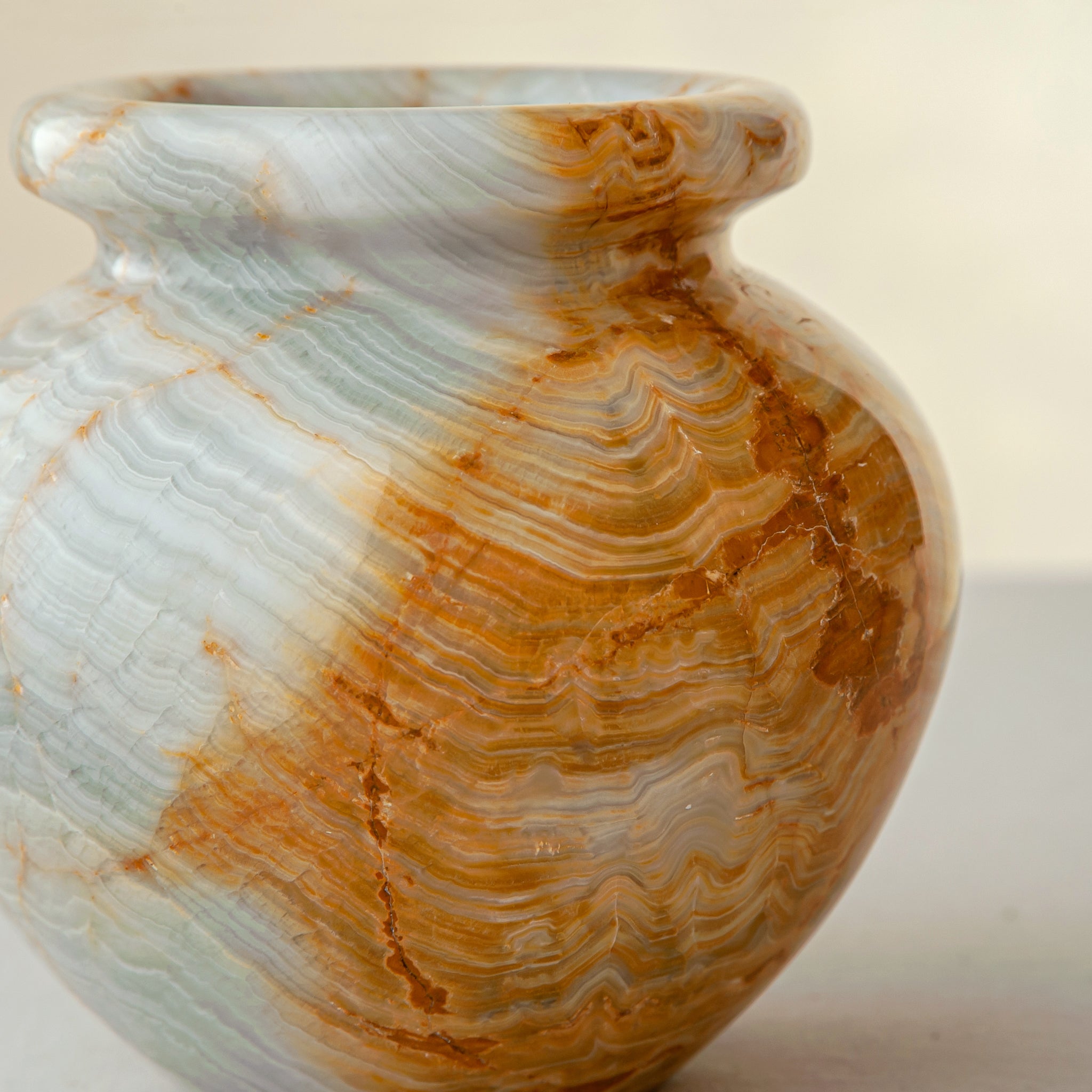 Helior Vase