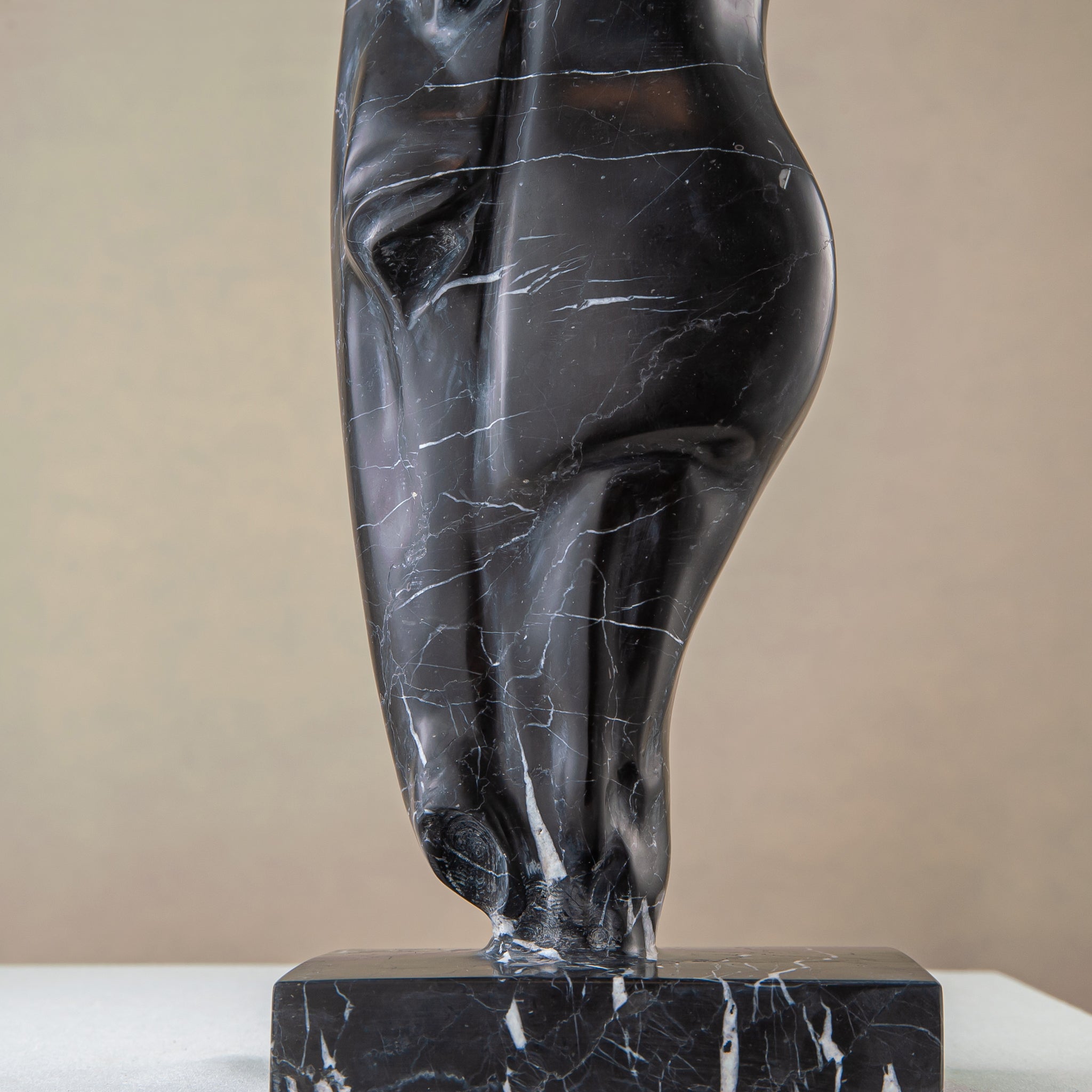 Noir Equus Bust Sculpture
