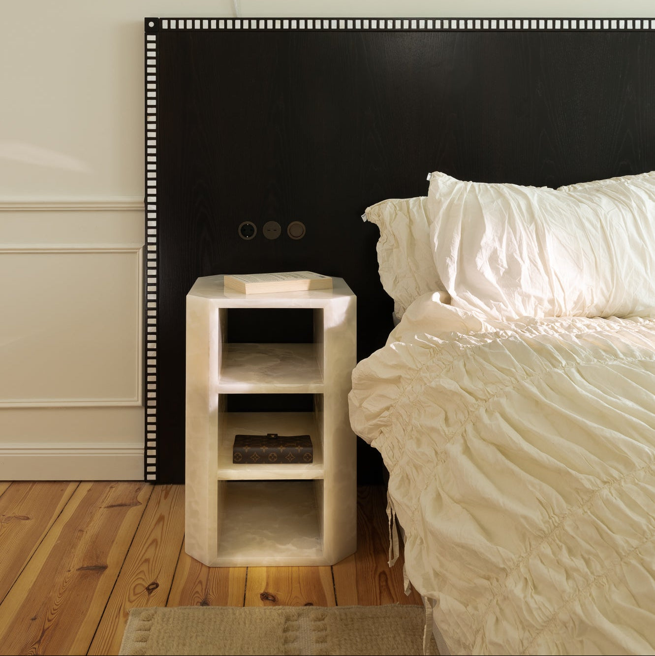 Uniiqo Studio custom made onyx side table 