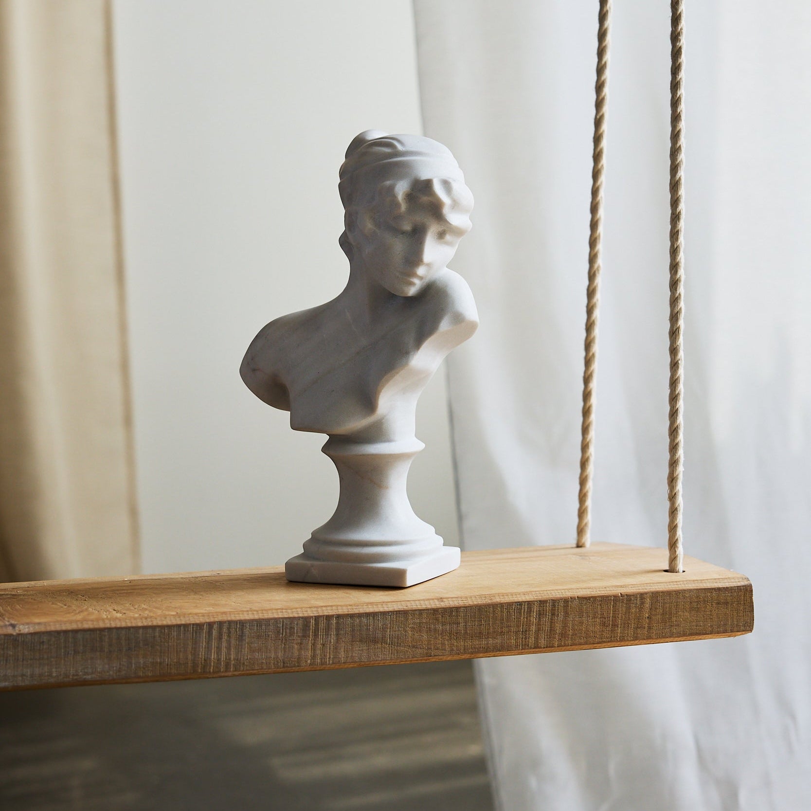 Venus figurine handcrafted marble sculpture by Uniiqo Studio