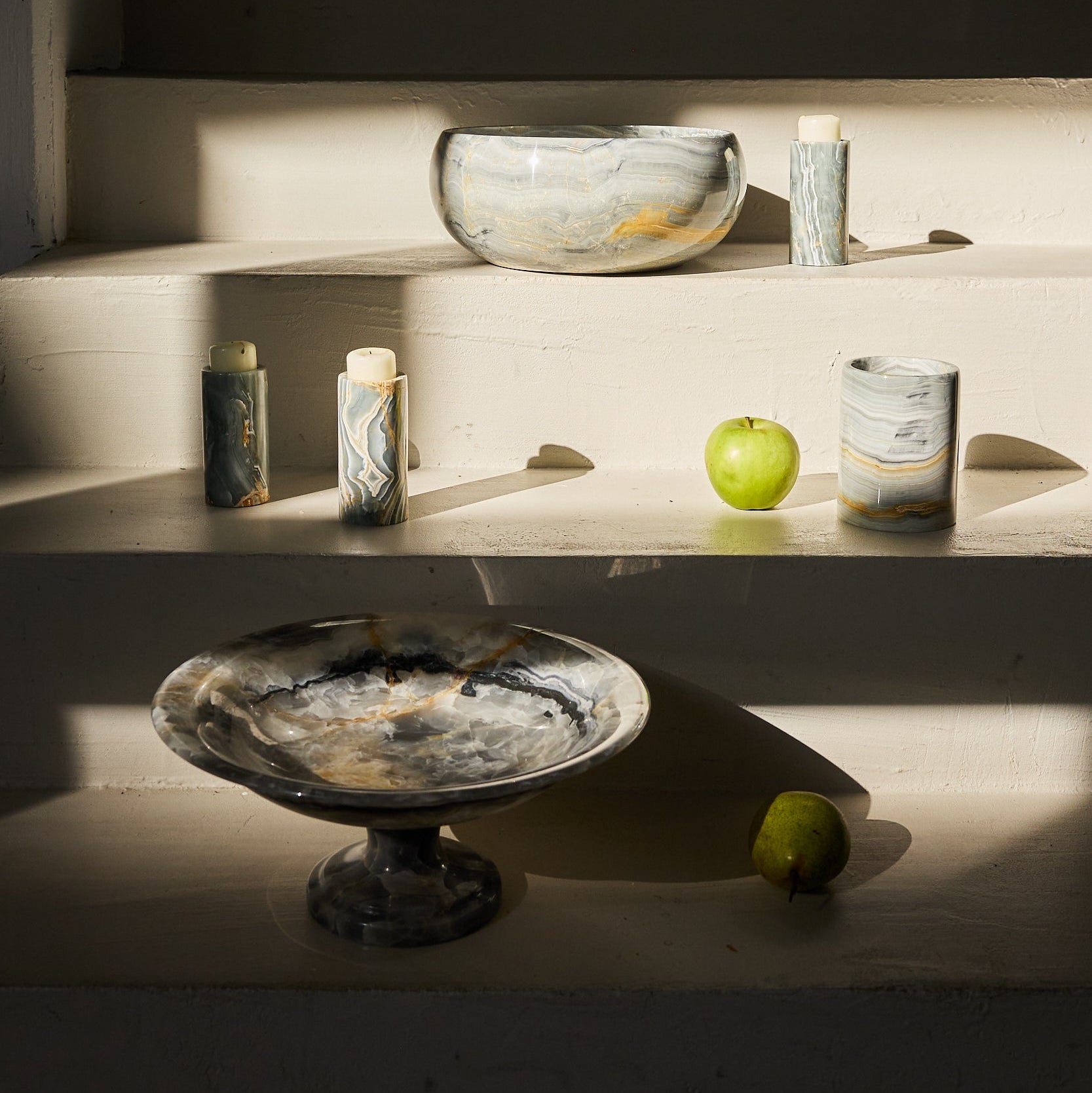 decrative home objects for luxurious interior by Uniiqo Studio