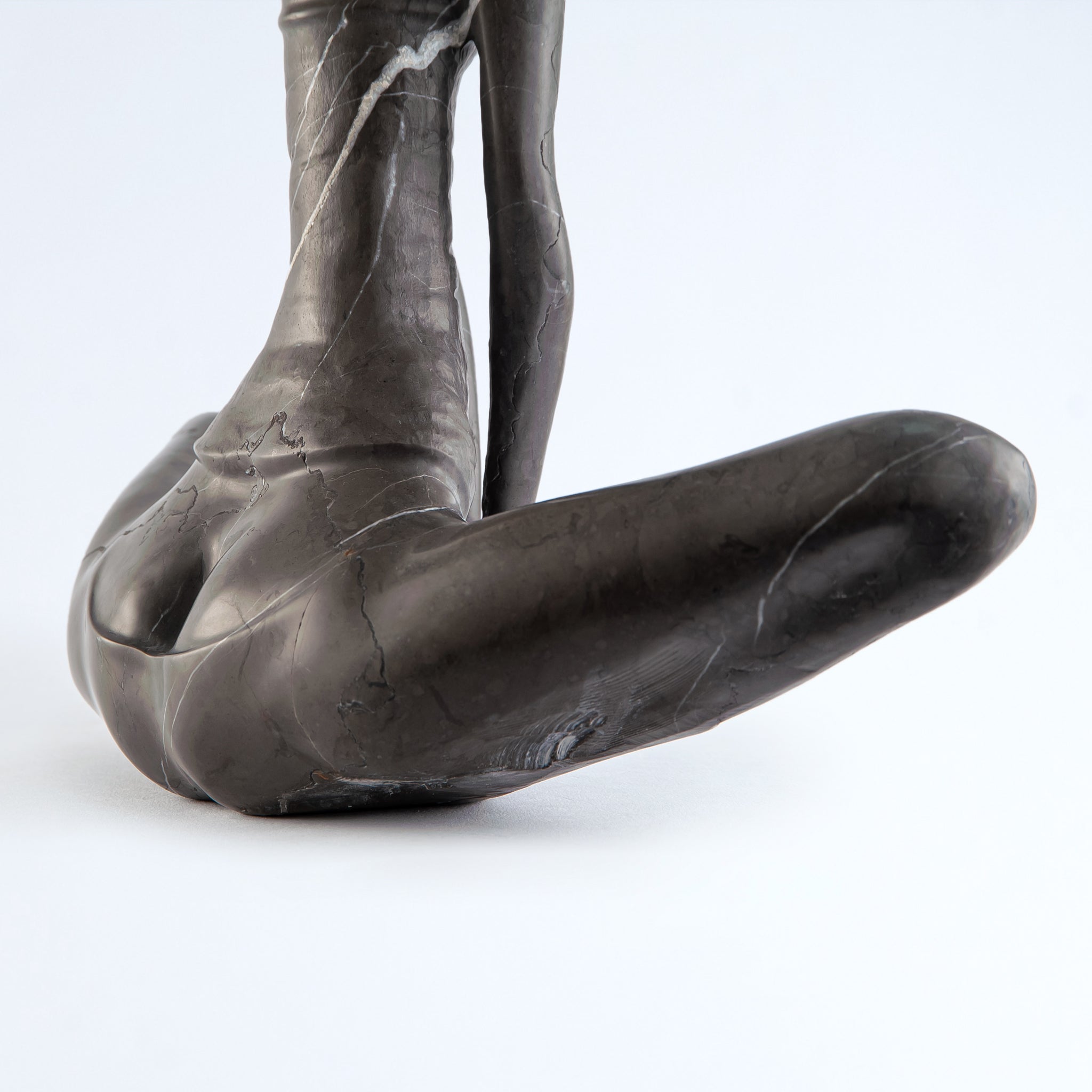 Reflective muse skulptur