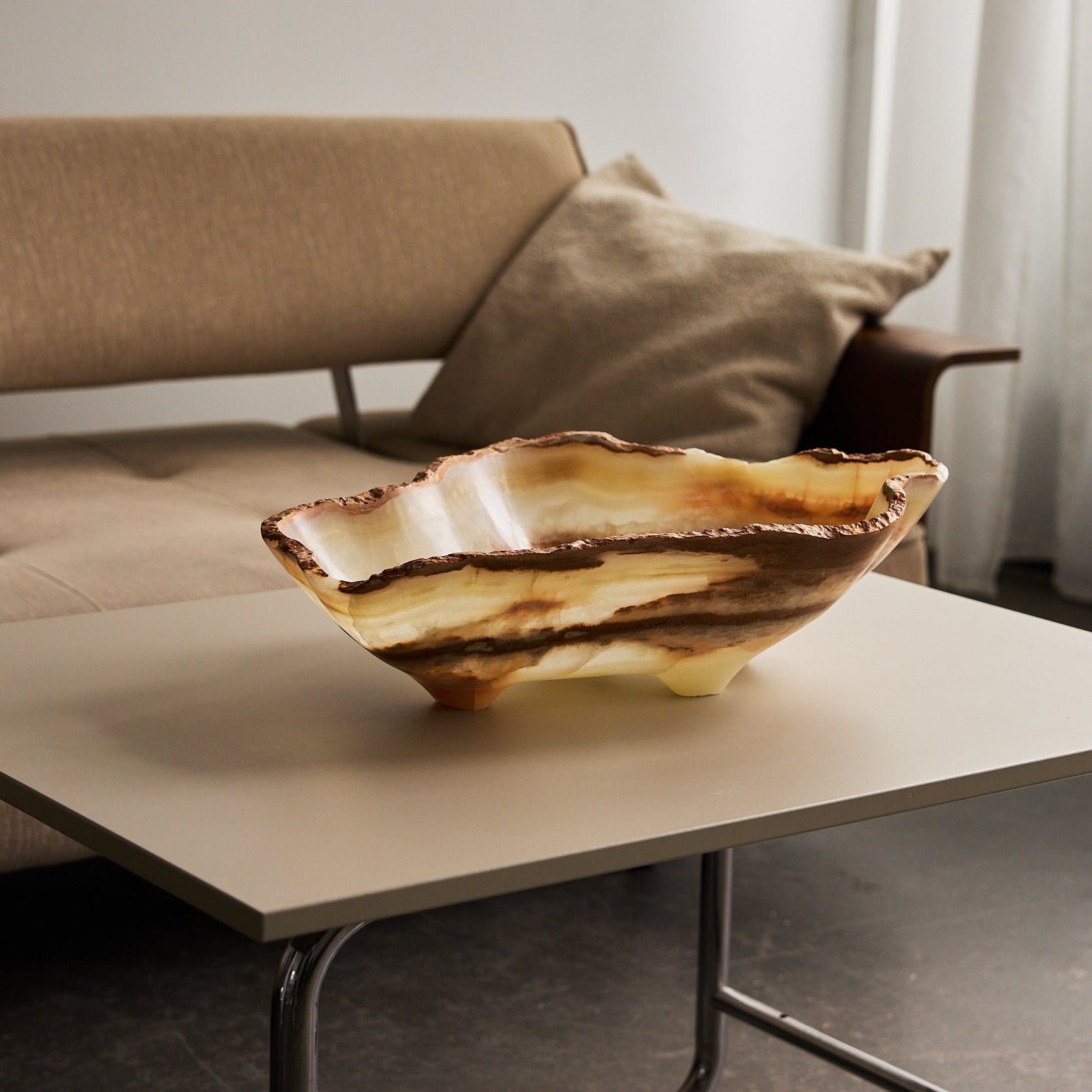 one of a kind onyx bowl made out of an extremely rare onyx with an organic shape by Uniiqo Studio