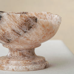 handcrafted onyx bowl with translucent beige tones and natural veining for luxury table decor
