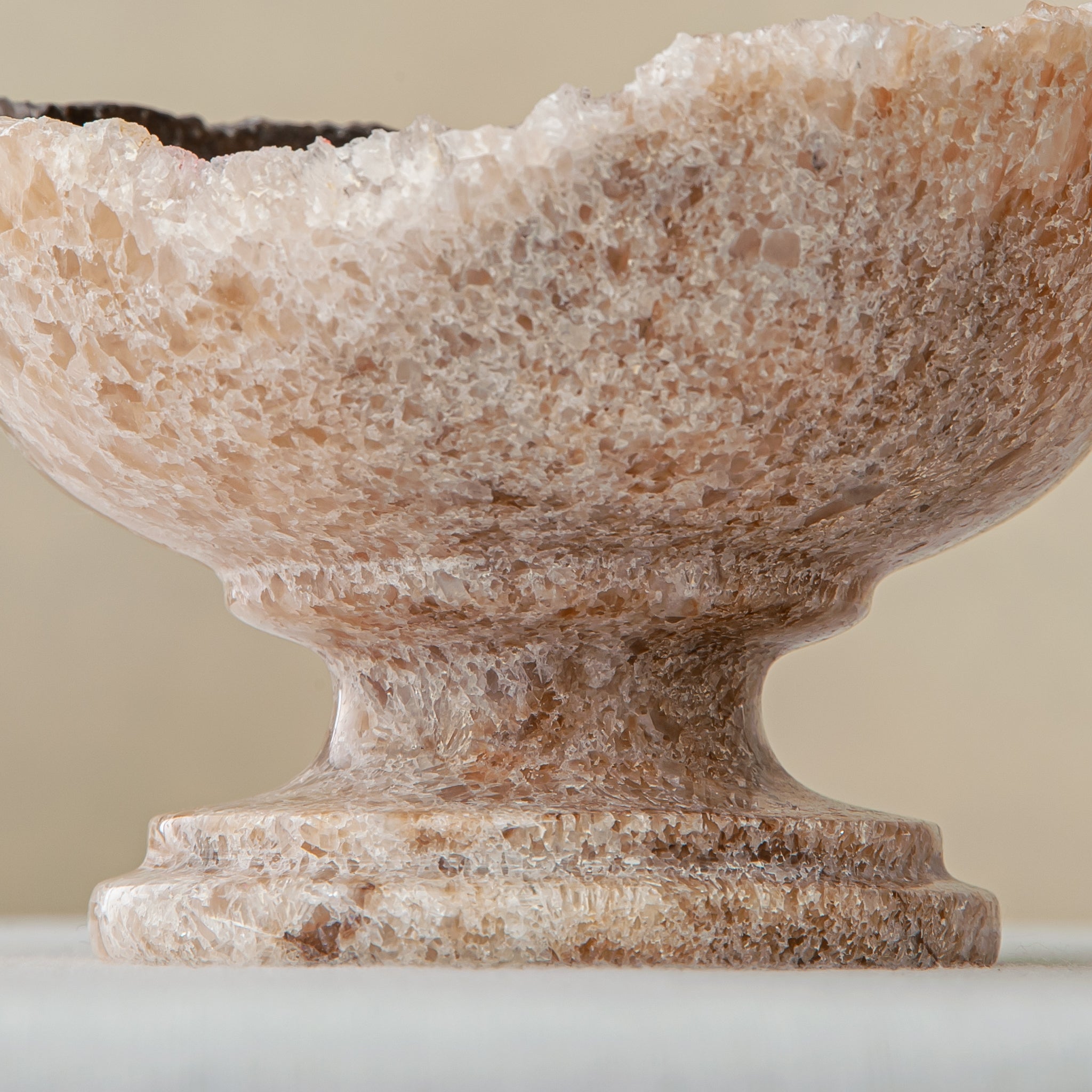 handcrafted onyx bowl with translucent beige tones and natural veining for luxury table decor
