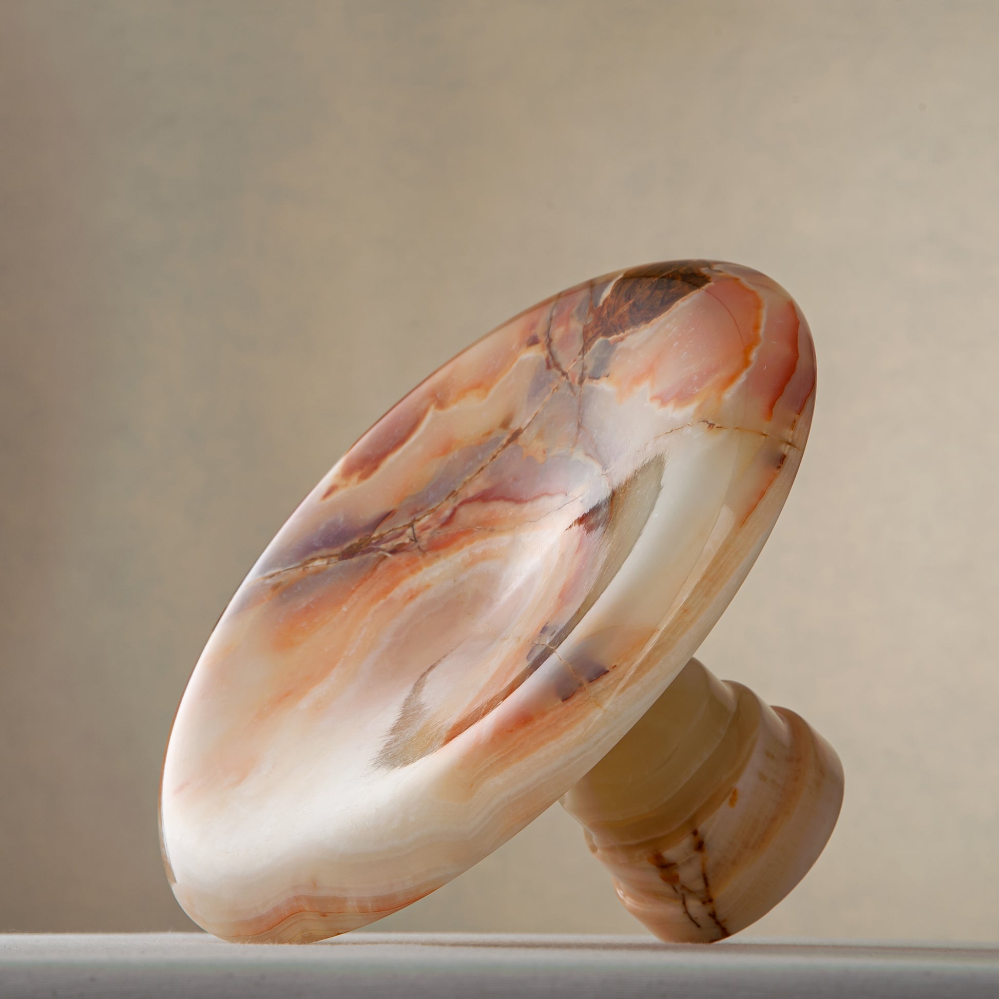 handcrafted onyx cake stand ivory stone with amber veining luxury centerpiece
