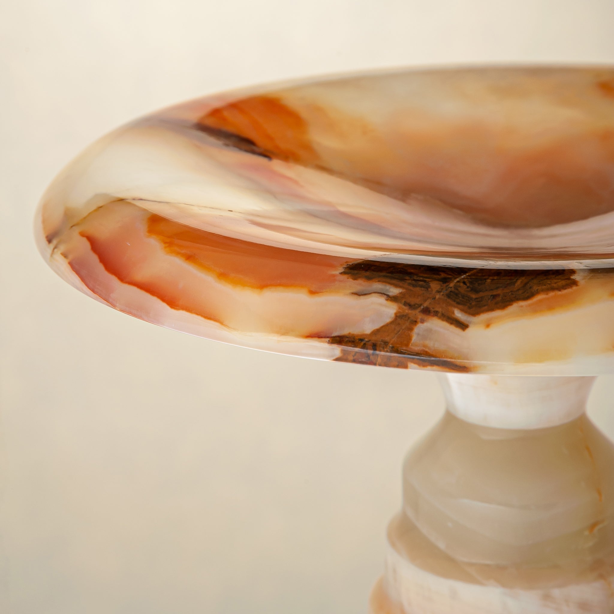 handcrafted onyx cake stand ivory stone with amber veining luxury centerpiece
